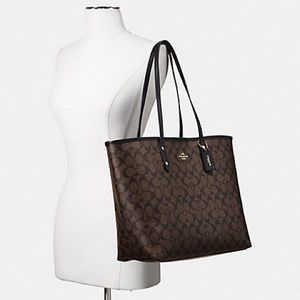Coach Tote